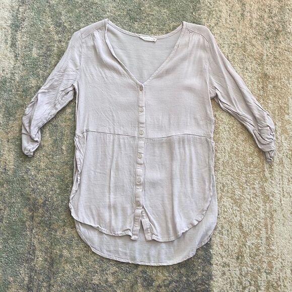 Lush Lavender Button Front Crepe Top Blouse Small - Picture 1 of 3